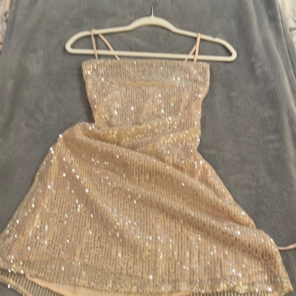 Hello Molly Shimmy Dance Dress Gold Sequin, NWT, Holiday, New Years Party Dress.